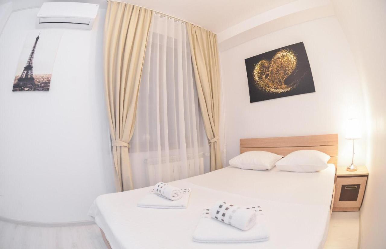 Spacious And Modern Apartment Close To Old City Букурещ Екстериор снимка